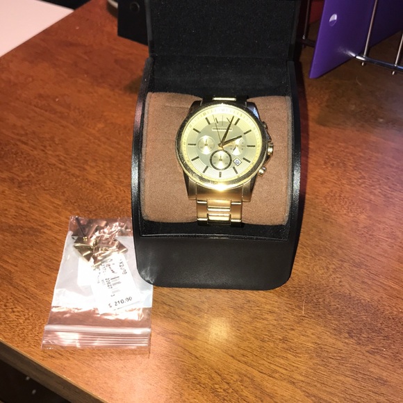 Armani Exchange Watch, with links, box, and price tag - Picture 2 of 7
